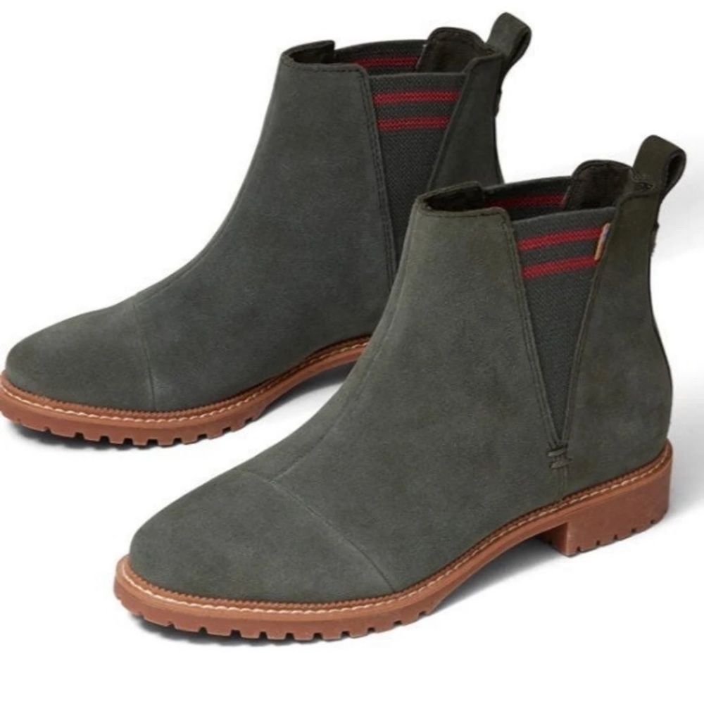 Toms size 10 Cleo boot